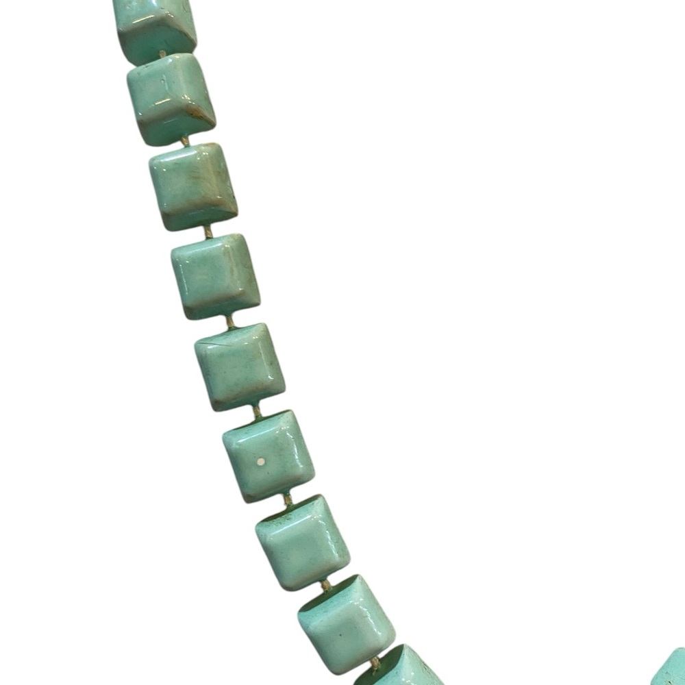 Vintage Square cube Bead Necklace 18 inch - Picture 2 of 3